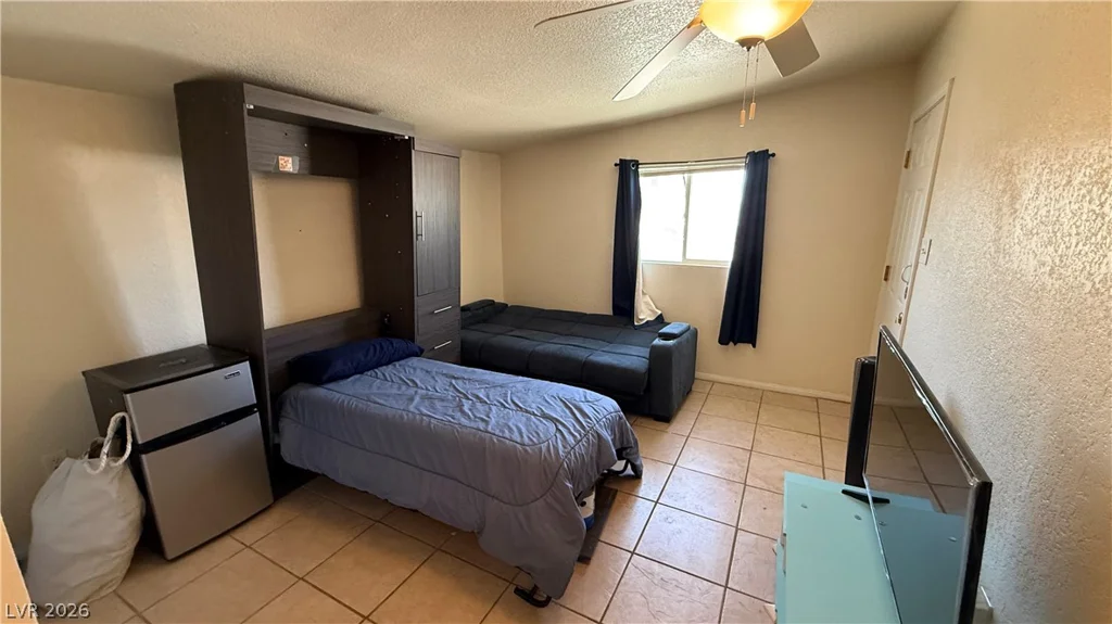 2420 North, North Las Vegas, NV 89030