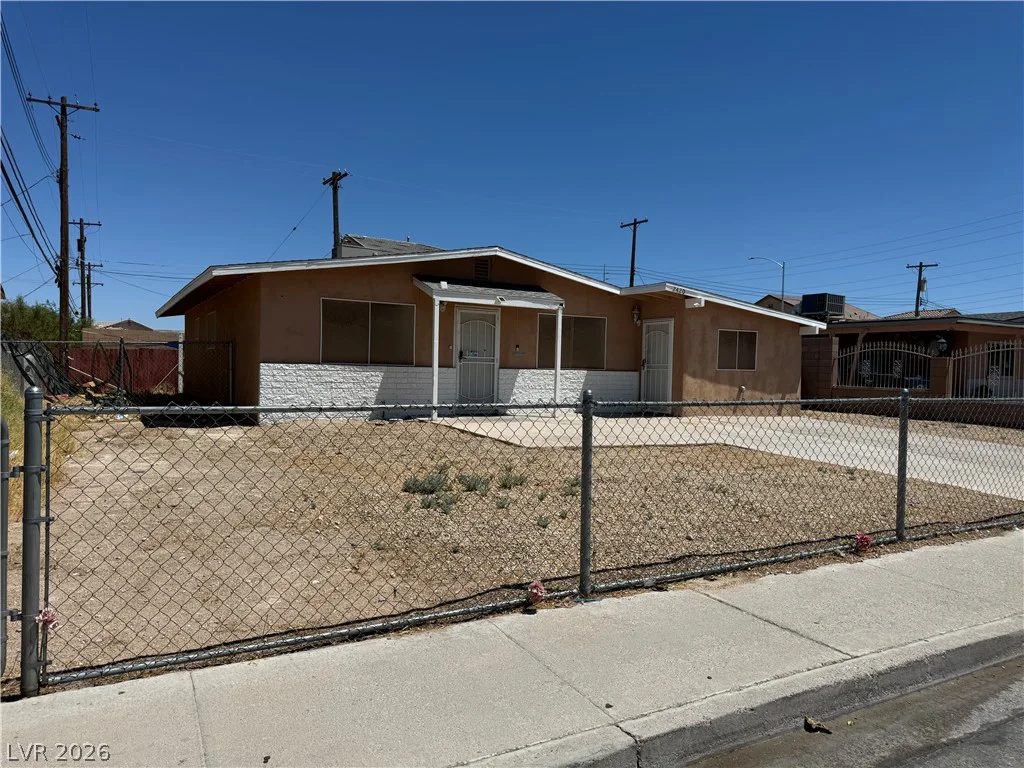 2420 North, North Las Vegas, NV 89030