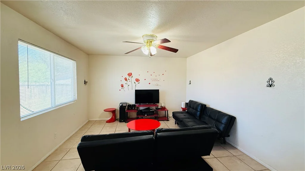 2420 North, North Las Vegas, NV 89030