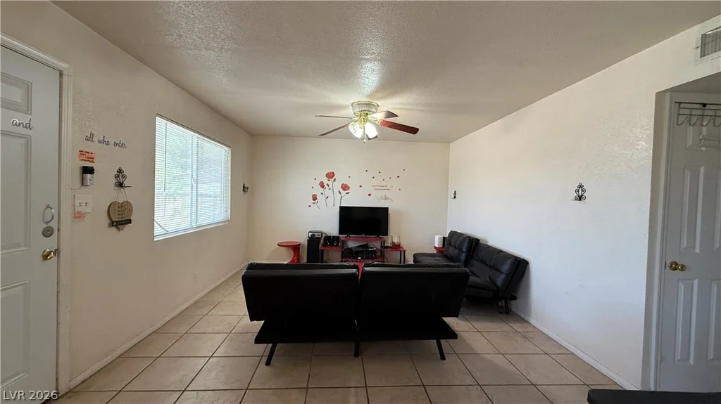 2420 North, North Las Vegas, NV 89030