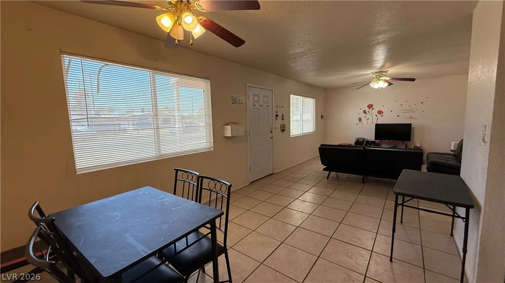 2420 North, North Las Vegas, NV 89030