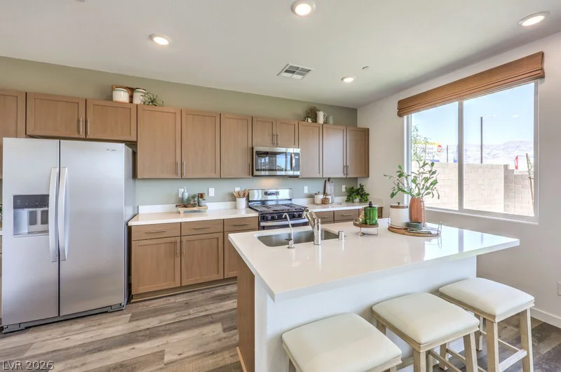 7344 Tanya Falls, North Las Vegas, NV 89084