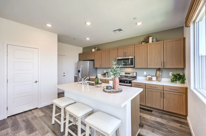 7344 Tanya Falls, North Las Vegas, NV 89084
