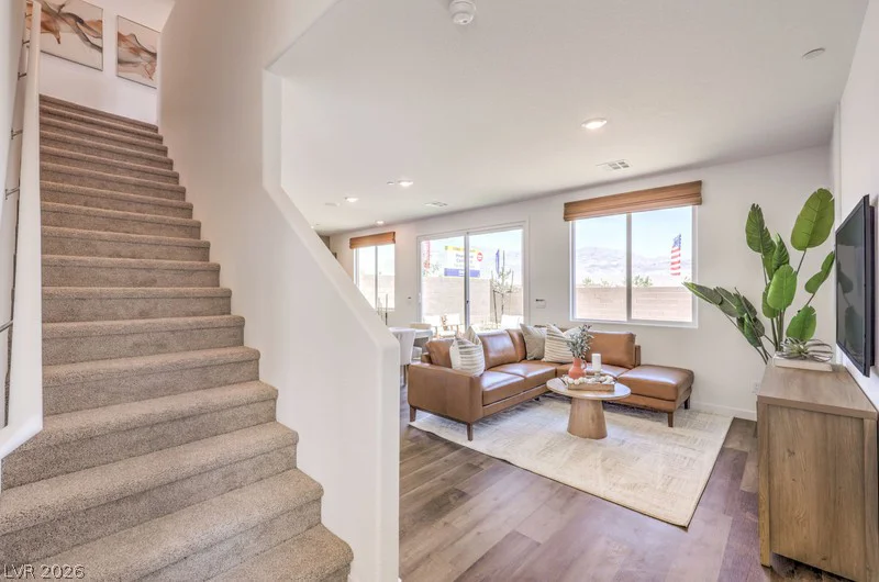 7344 Tanya Falls, North Las Vegas, NV 89084