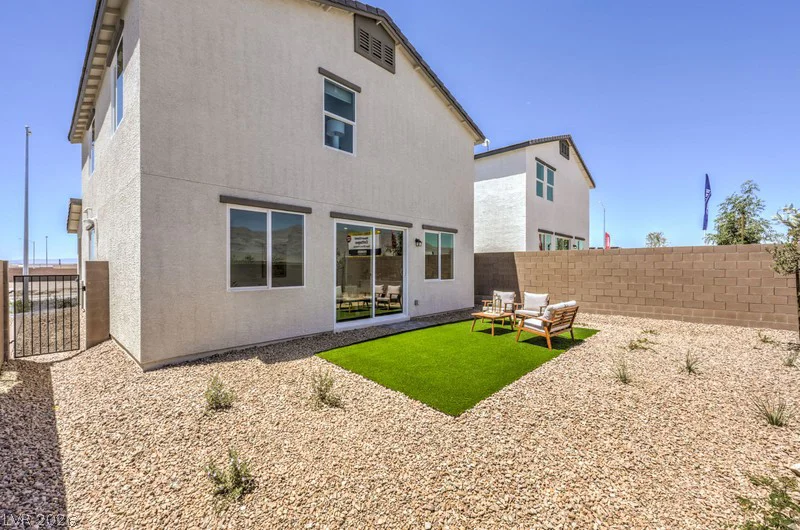 7344 Tanya Falls, North Las Vegas, NV 89084