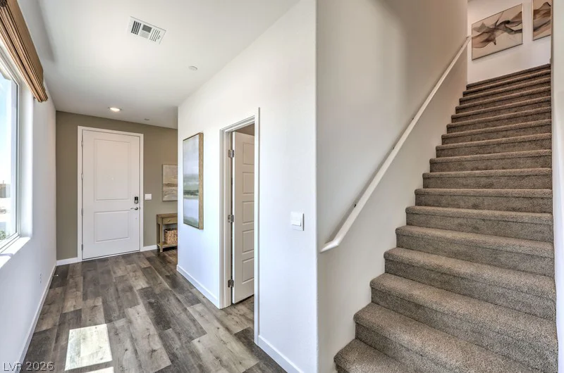 7344 Tanya Falls, North Las Vegas, NV 89084