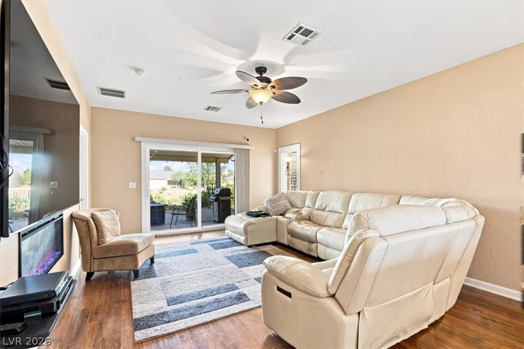 7374 Grassquit, North Las Vegas, NV 89084