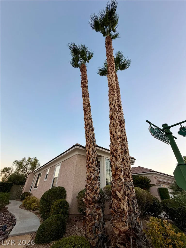 10227 Donde, Las Vegas, NV 89135