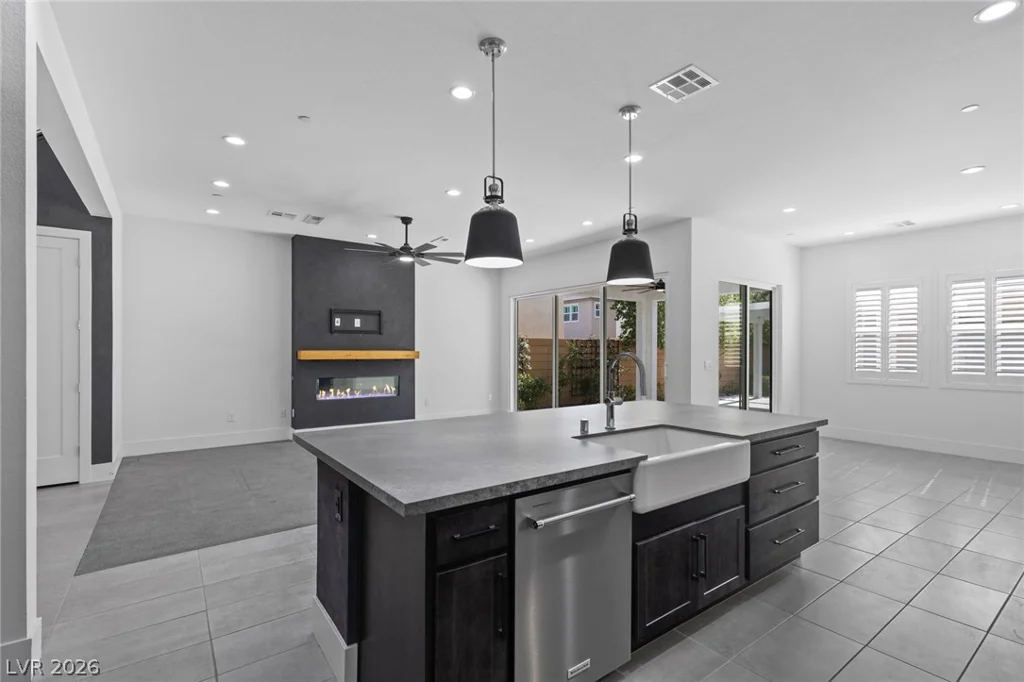 10167 Bismarck Palms, Las Vegas, NV 89166