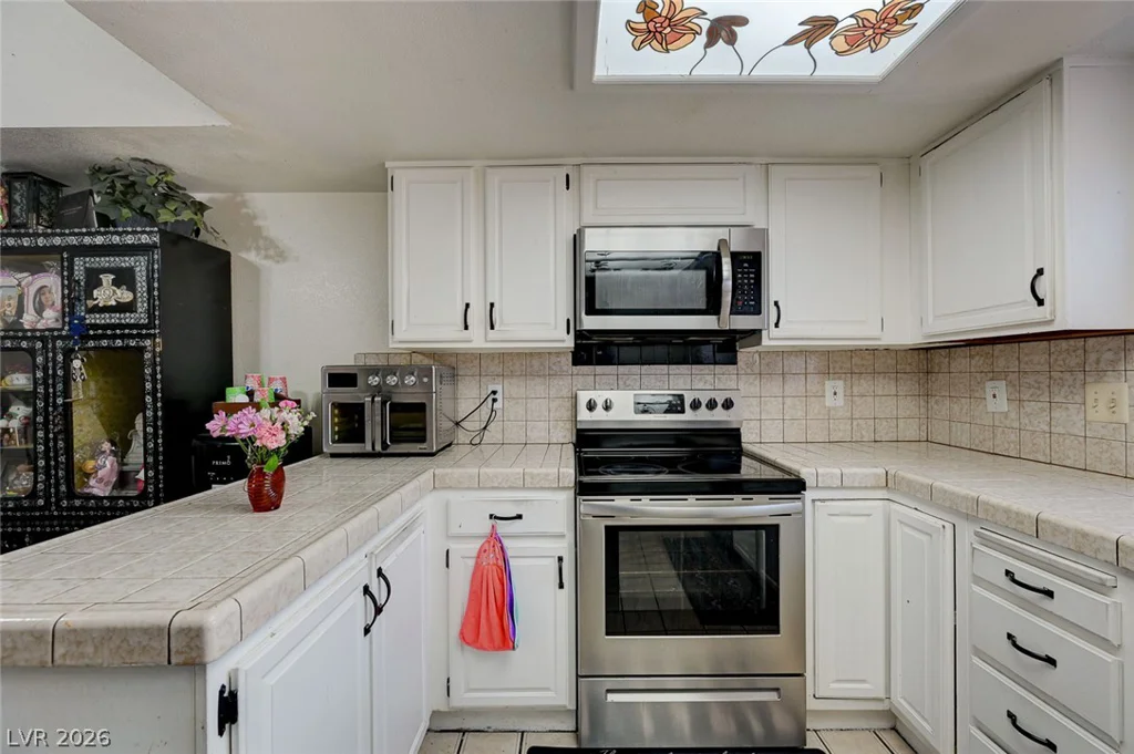 3363 Vema, Las Vegas, NV 89121