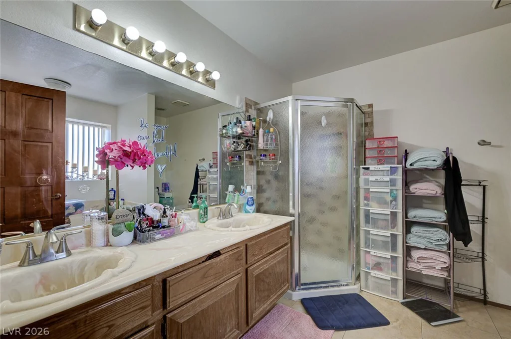 3363 Vema, Las Vegas, NV 89121