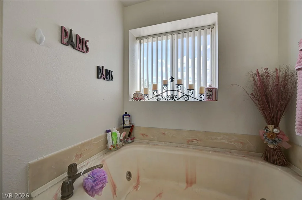3363 Vema, Las Vegas, NV 89121