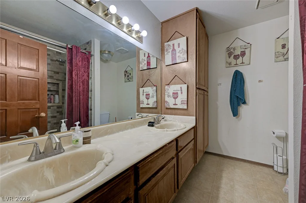 3363 Vema, Las Vegas, NV 89121