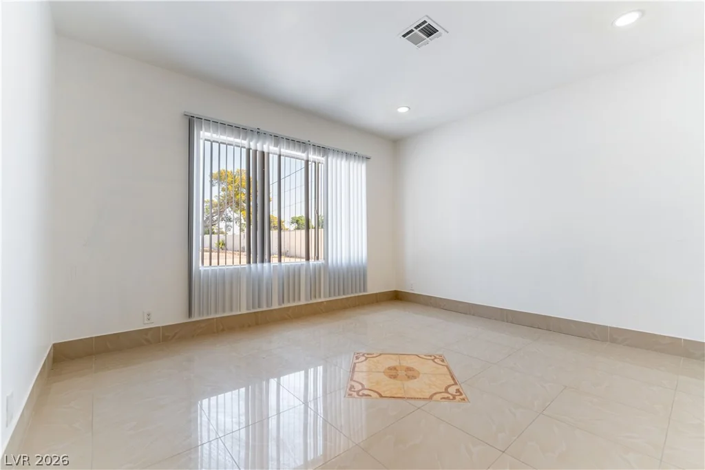 3200 Oakey, Las Vegas, NV 89102