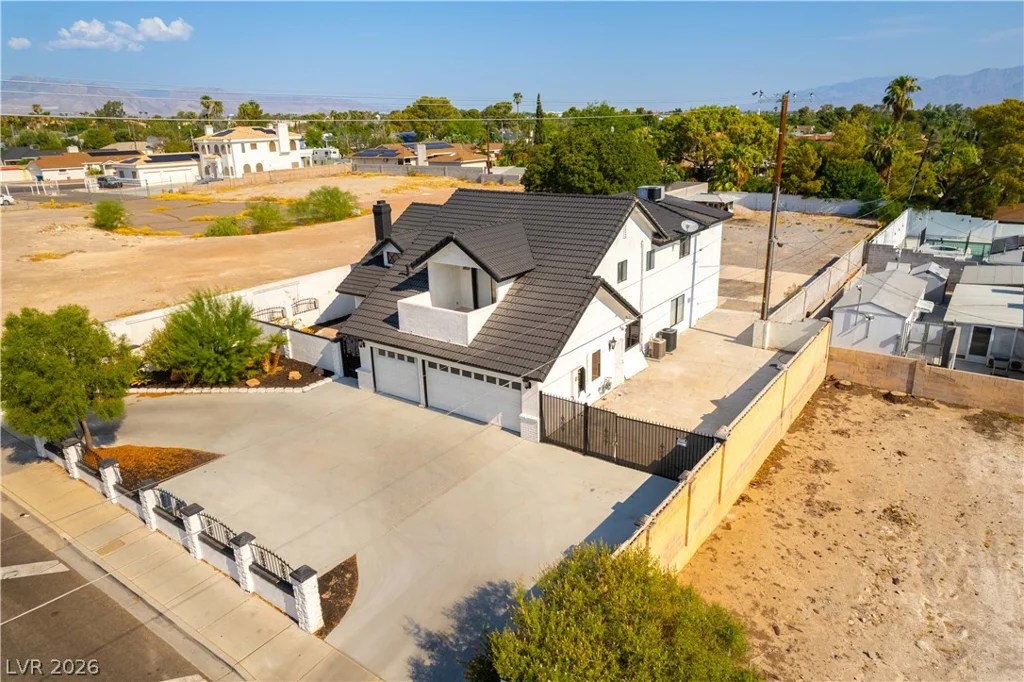 3200 Oakey, Las Vegas, NV 89102