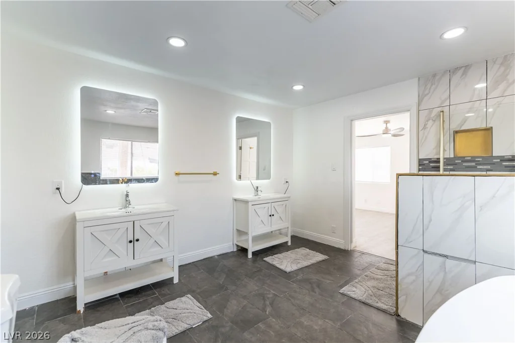 3200 Oakey, Las Vegas, NV 89102