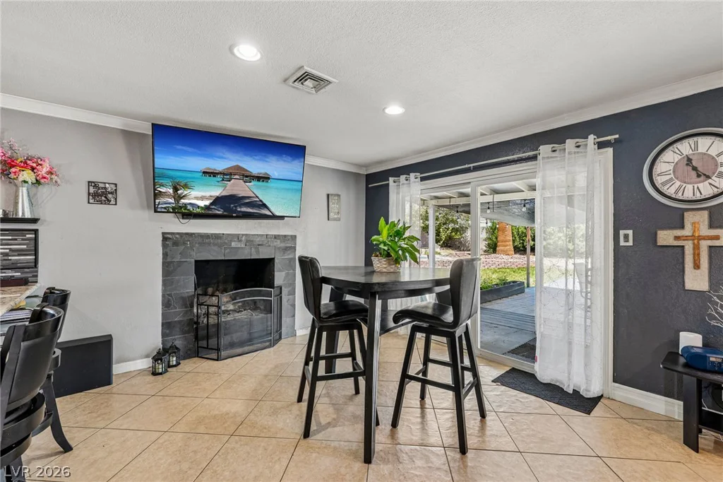 3232 Mountain Vista, Las Vegas, NV 89121