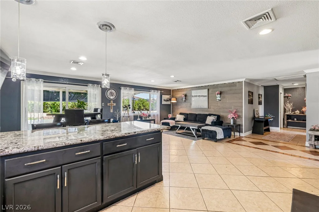 3232 Mountain Vista, Las Vegas, NV 89121