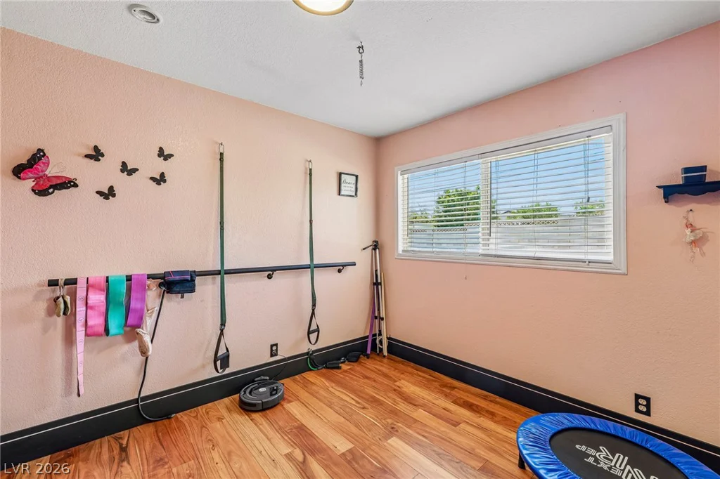 3232 Mountain Vista, Las Vegas, NV 89121