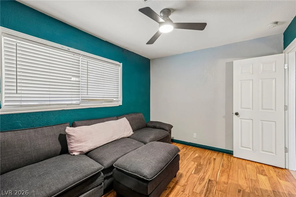 3232 Mountain Vista, Las Vegas, NV 89121