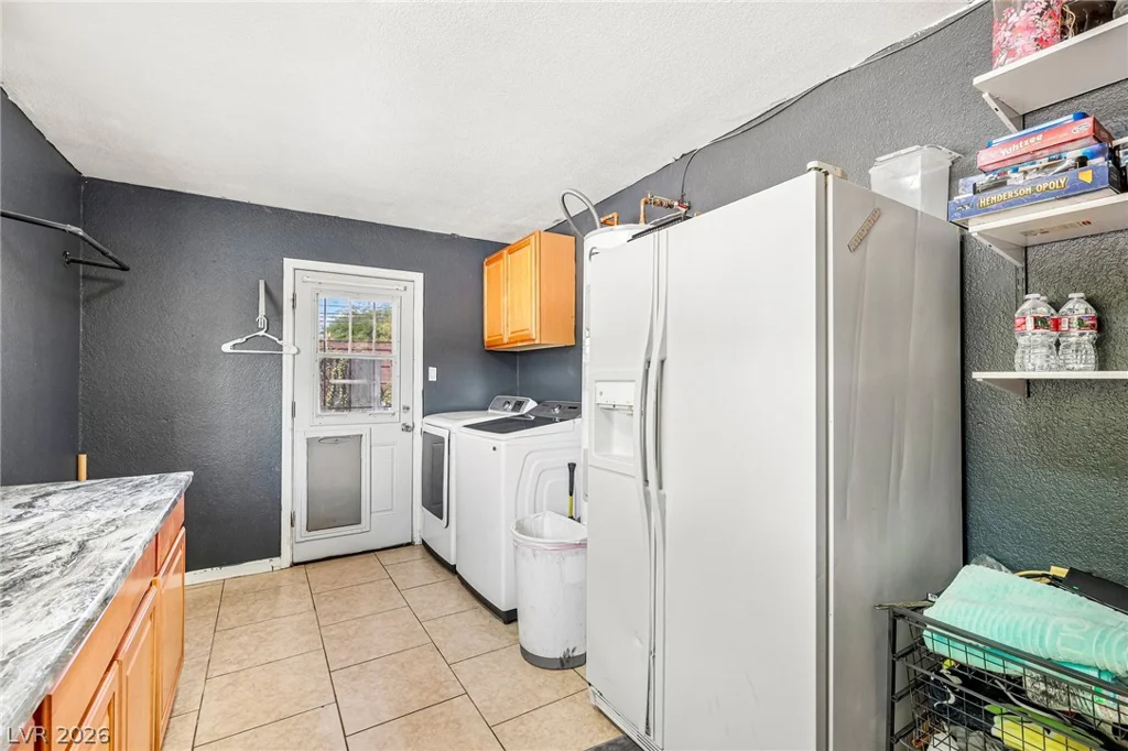 3232 Mountain Vista, Las Vegas, NV 89121