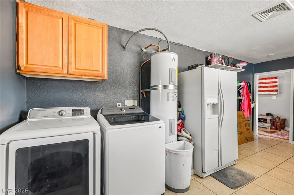 3232 Mountain Vista, Las Vegas, NV 89121