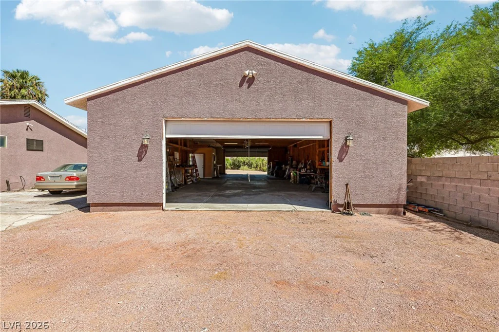 3232 Mountain Vista, Las Vegas, NV 89121