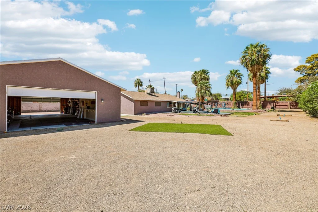 3232 Mountain Vista, Las Vegas, NV 89121