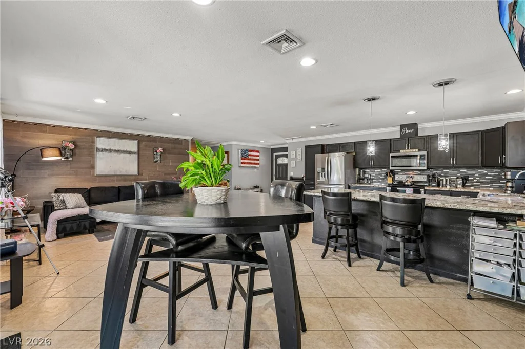 3232 Mountain Vista, Las Vegas, NV 89121