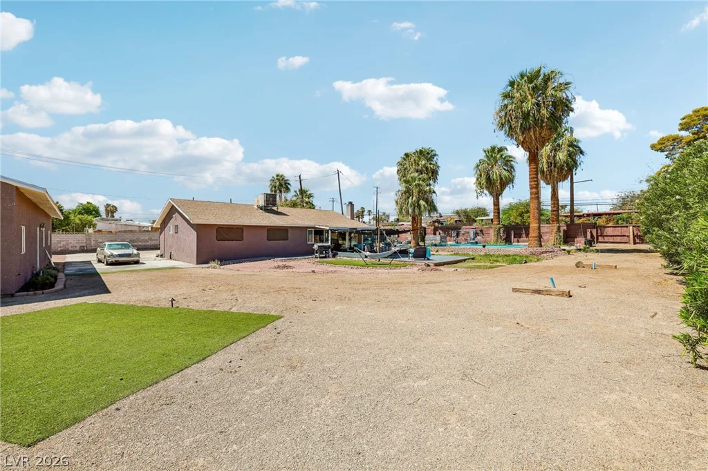3232 Mountain Vista, Las Vegas, NV 89121