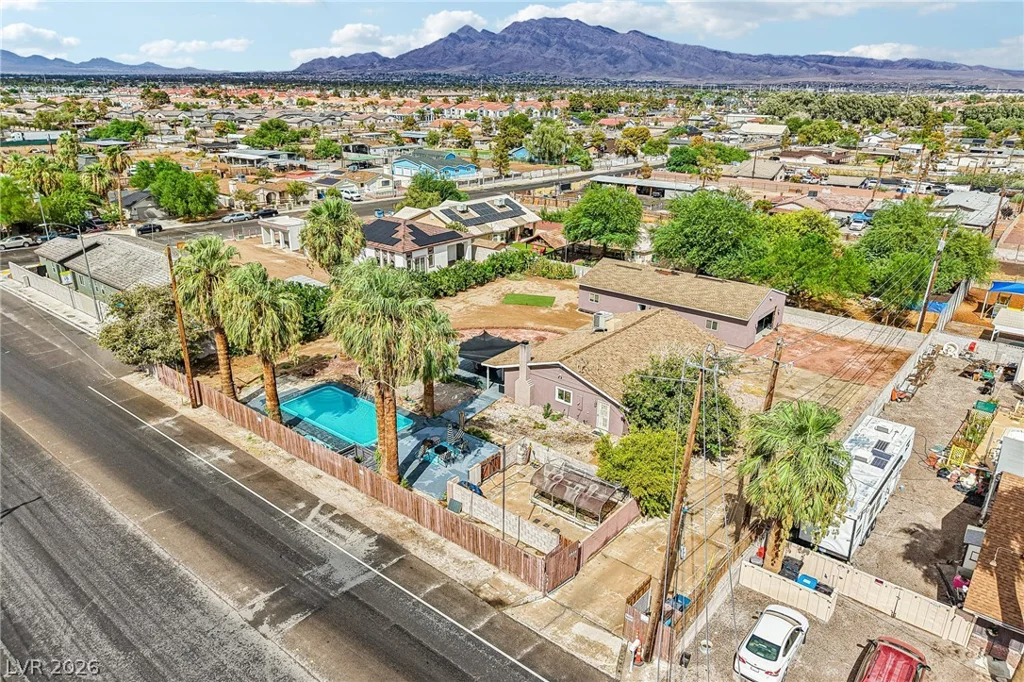 3232 Mountain Vista, Las Vegas, NV 89121