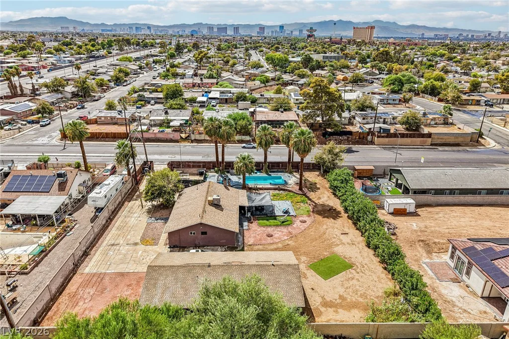 3232 Mountain Vista, Las Vegas, NV 89121
