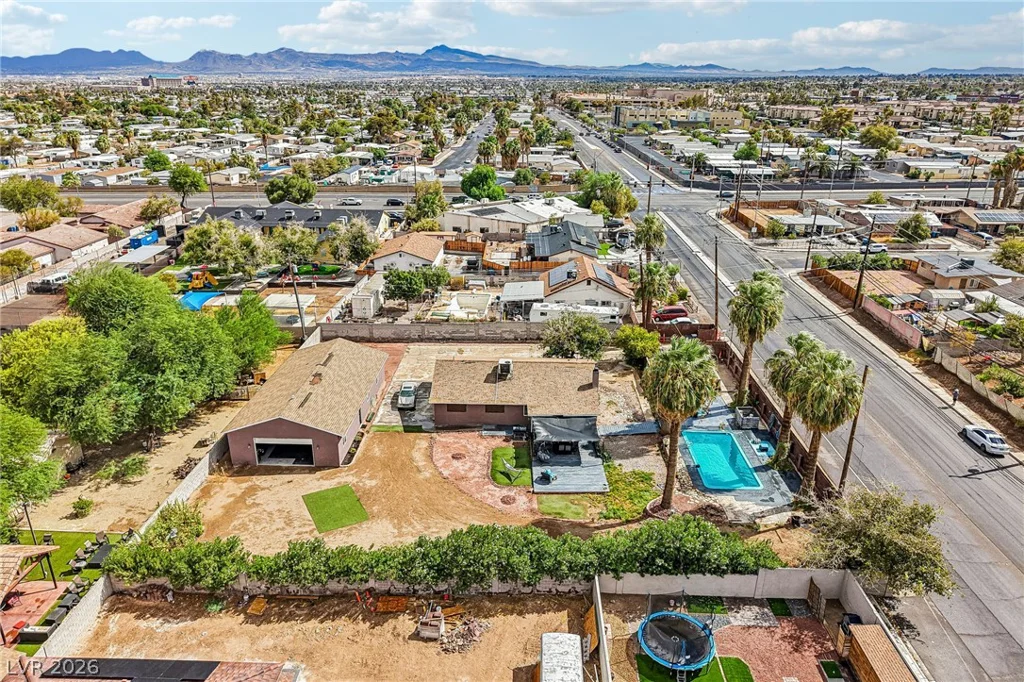 3232 Mountain Vista, Las Vegas, NV 89121