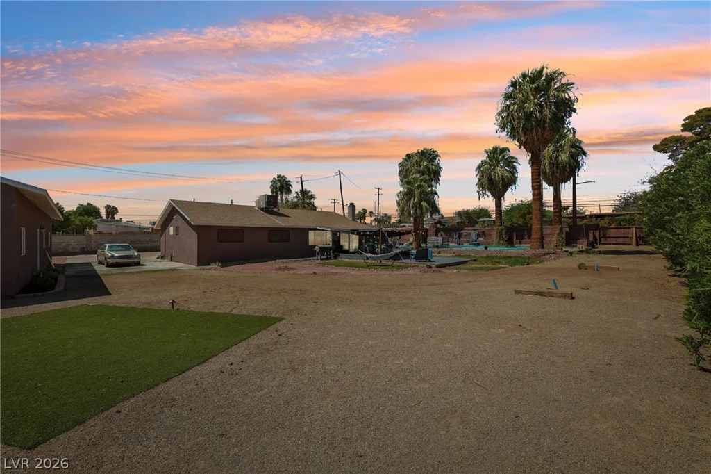 3232 Mountain Vista, Las Vegas, NV 89121