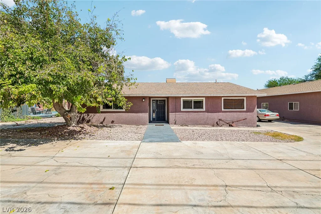 3232 Mountain Vista, Las Vegas, NV 89121