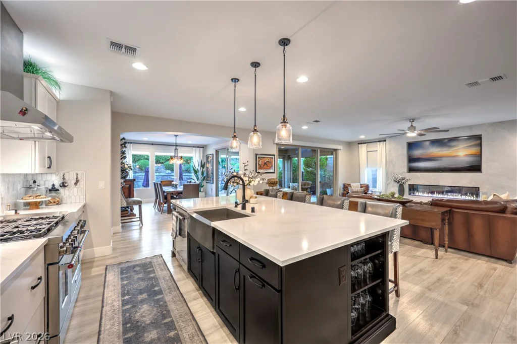 8265 Skye Peak, Las Vegas, NV 89166