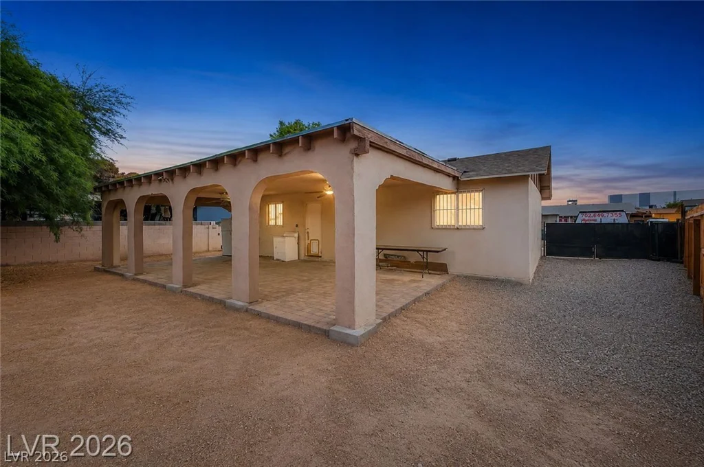 3712 Loyola, North Las Vegas, NV 89030