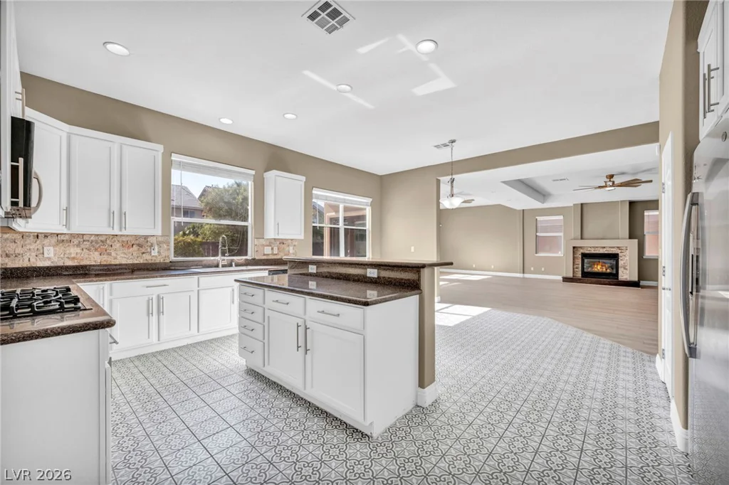 6025 Rabbit Track, Las Vegas, NV 89130