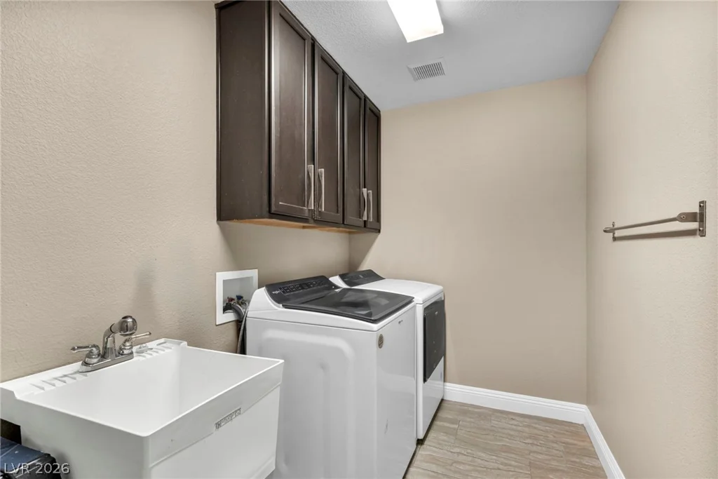 6025 Rabbit Track, Las Vegas, NV 89130