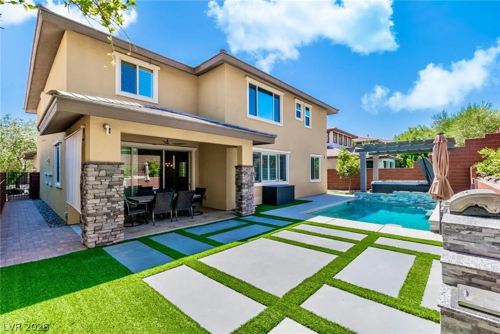 5851 Glory Heights, Las Vegas, NV 89135