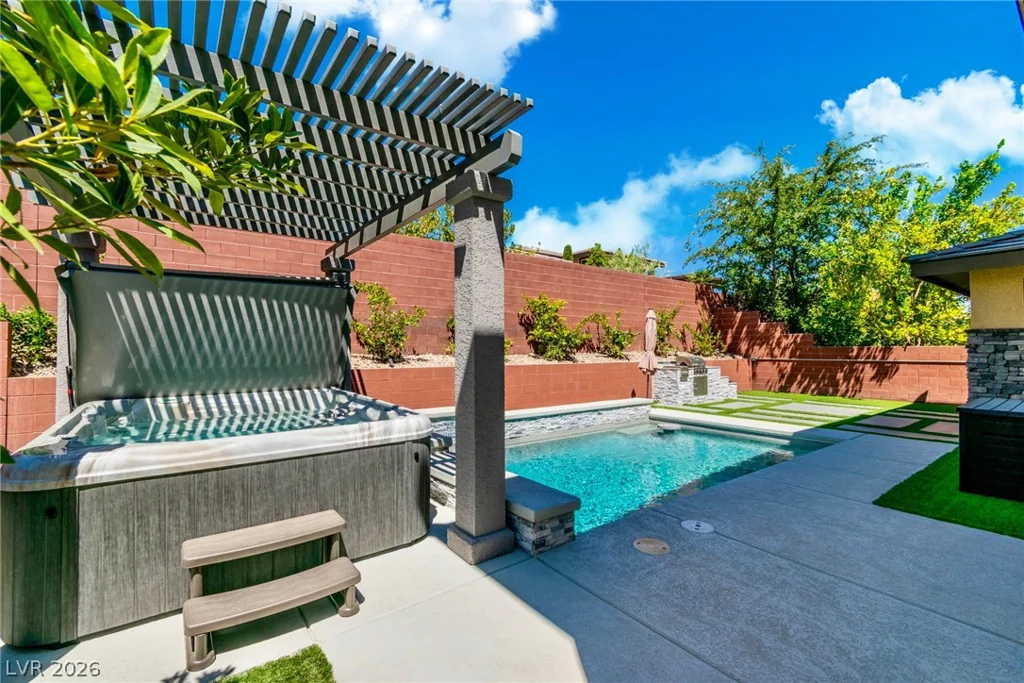 5851 Glory Heights, Las Vegas, NV 89135