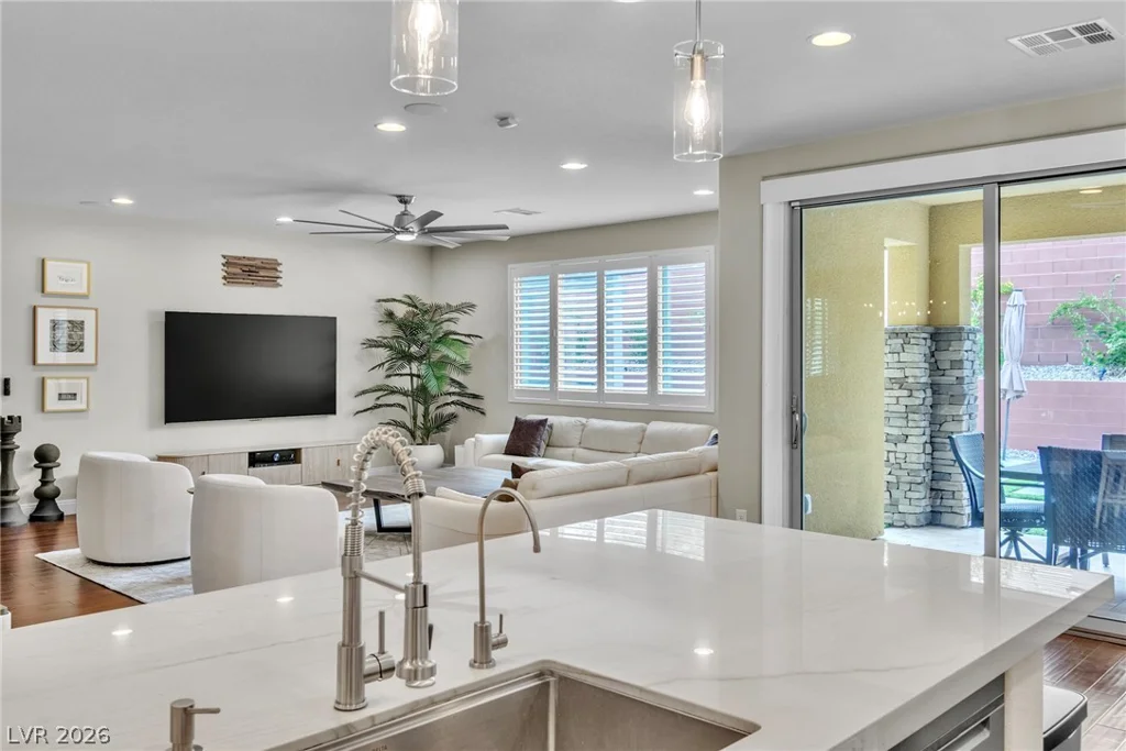 5851 Glory Heights, Las Vegas, NV 89135