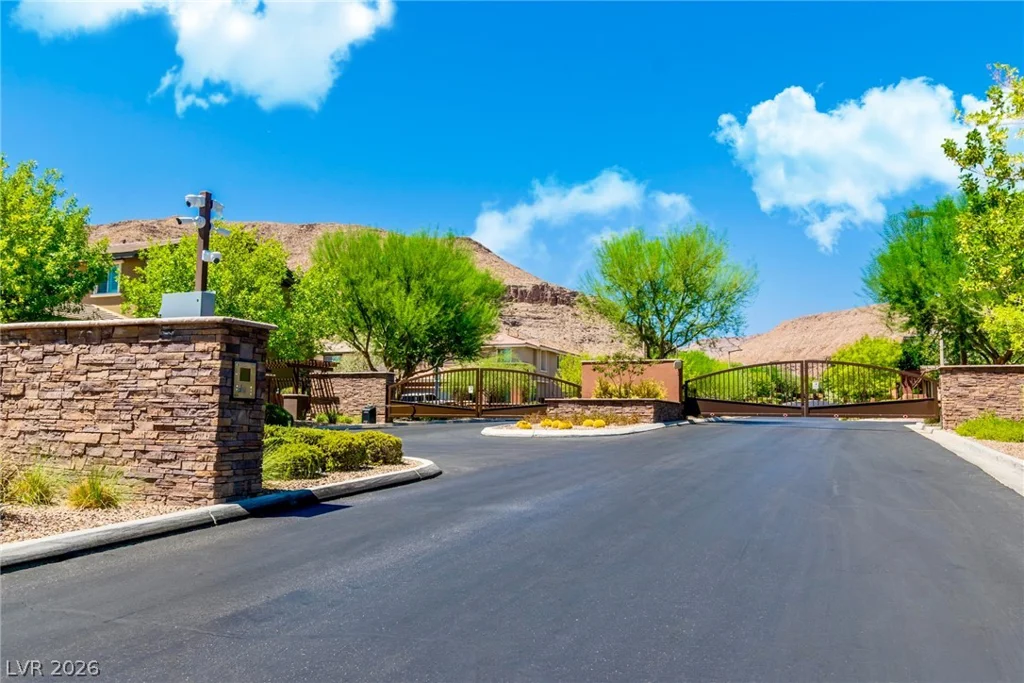5851 Glory Heights, Las Vegas, NV 89135