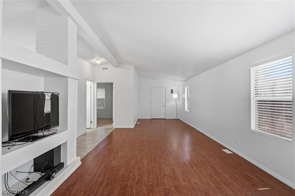 4589 Royal Ridge, Las Vegas, NV 89103