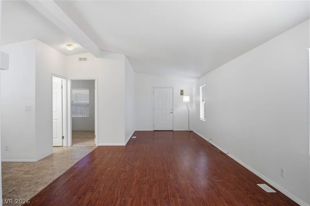 4589 Royal Ridge, Las Vegas, NV 89103