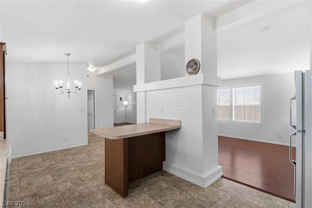 4589 Royal Ridge, Las Vegas, NV 89103
