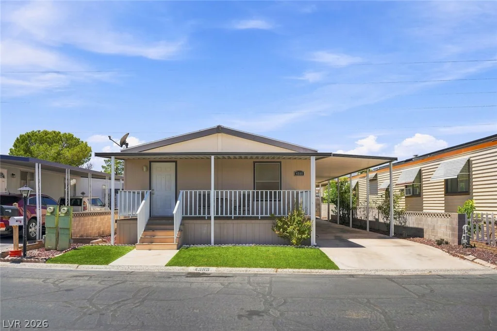 4589 Royal Ridge, Las Vegas, NV 89103