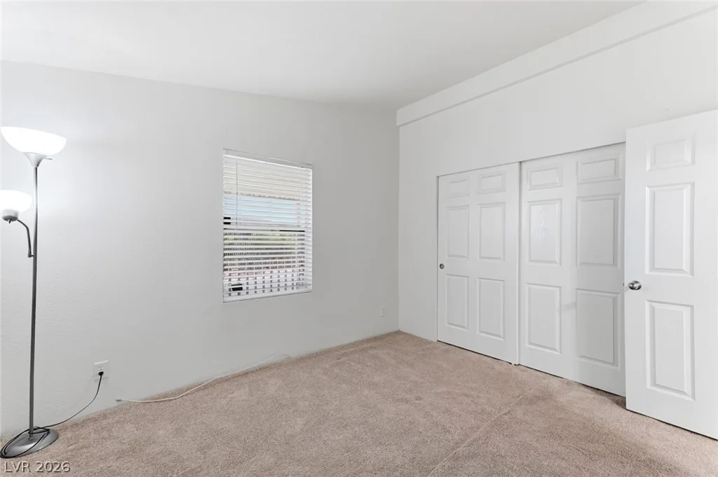 4589 Royal Ridge, Las Vegas, NV 89103