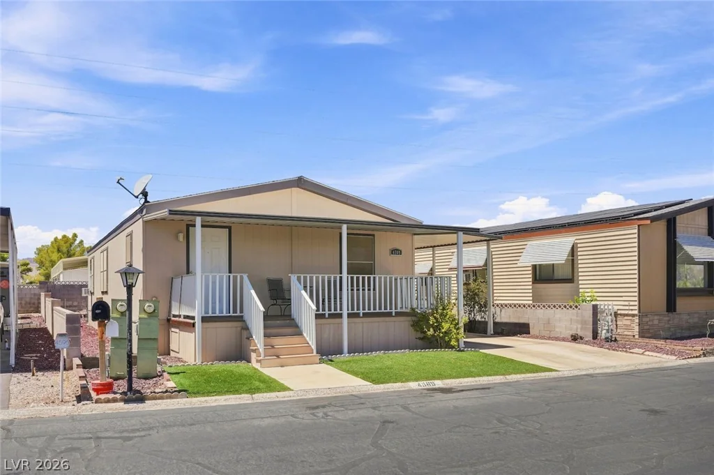 4589 Royal Ridge, Las Vegas, NV 89103