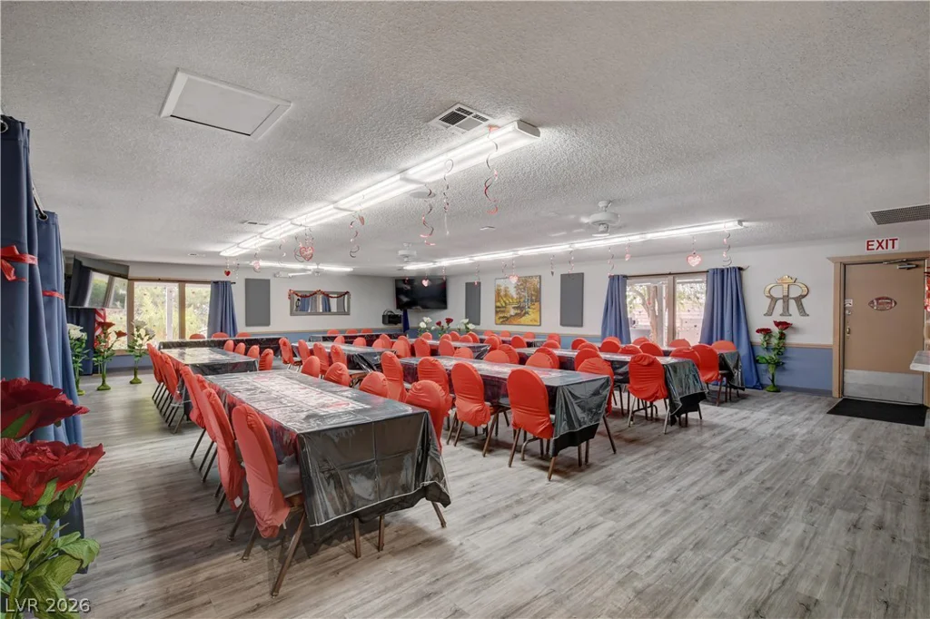 4589 Royal Ridge, Las Vegas, NV 89103